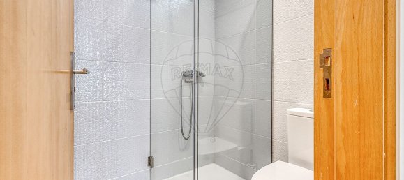 Casa de 3 dormitorios en Matosinhos, Portugal No. 23820 6