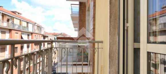 3غرفة شقة في Turin, Italy رقم 133576 27