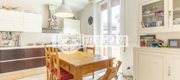 Apartamento de 4 divisões em Rome, Italy N.º 266233 32