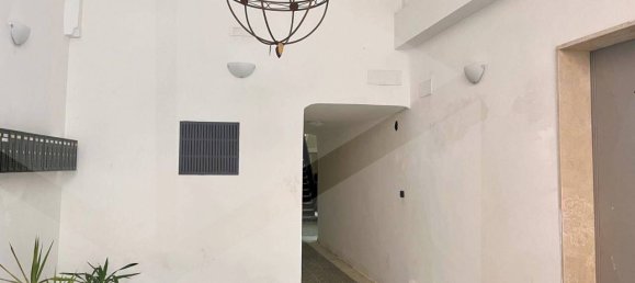 1 bedroom Apartment in Bari, Italy No. 33894 12