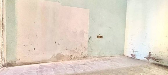 1 bedroom Apartment in Bari, Italy No. 33894 4