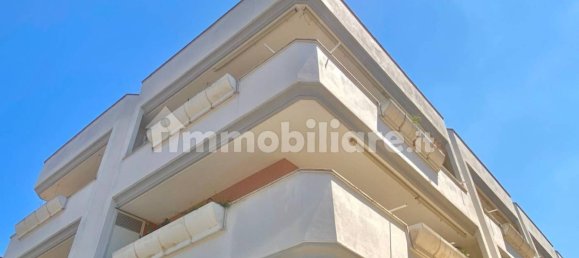 1 bedroom Apartment in Rome, Italy No. 299213 4