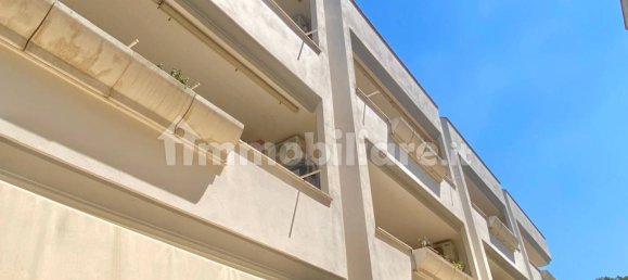 1 bedroom Apartment in Rome, Italy No. 299213 2