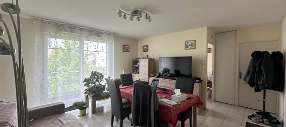 1 bedroom Apartment in Chartres, France No. 273233 4