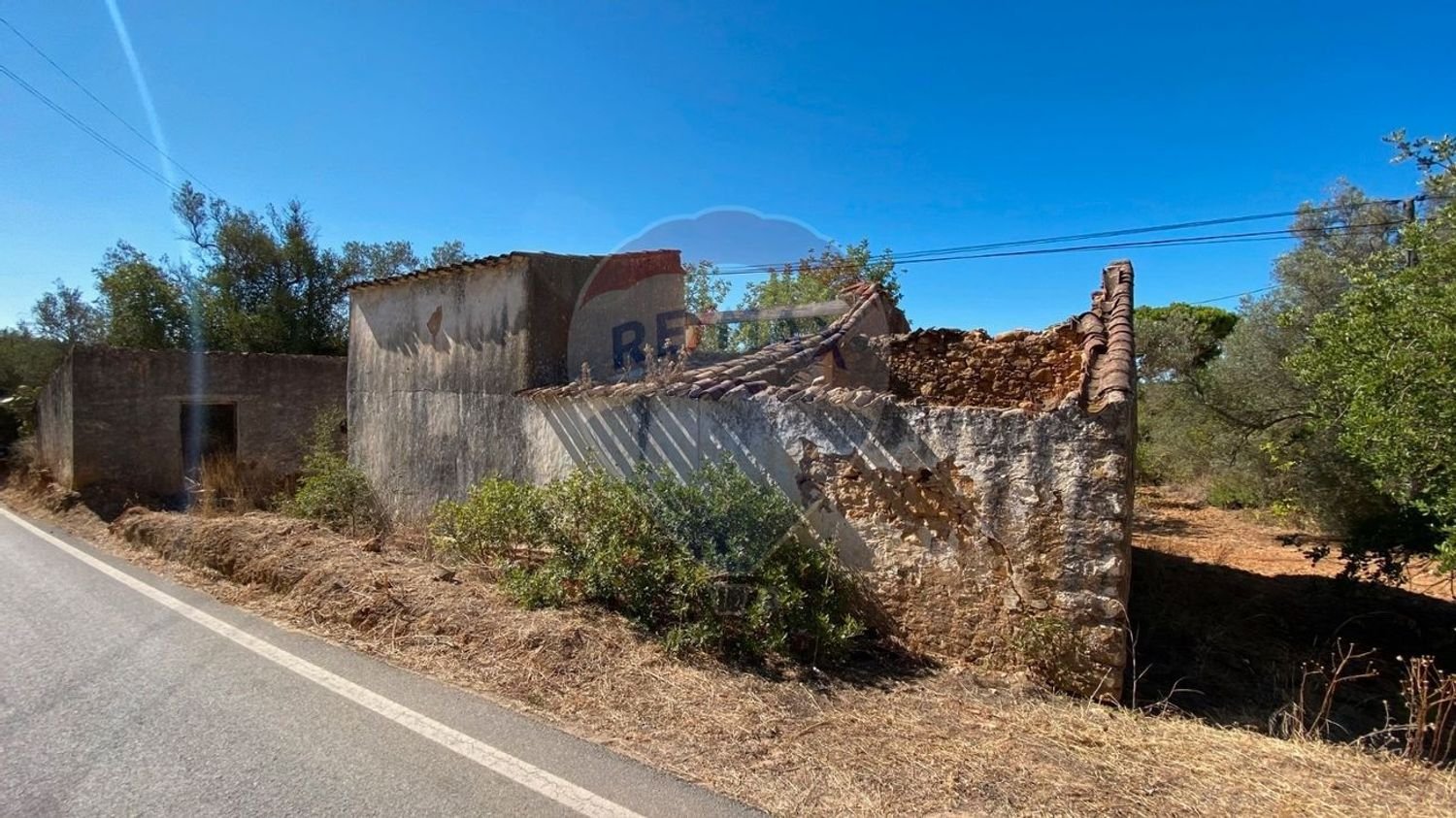 3 bedrooms House in Quelfes, Portugal No. 30806