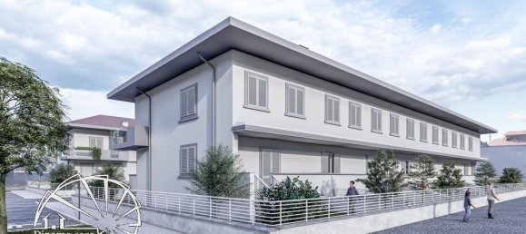 4 rooms Villa in Prato, Italy No. 18332 5