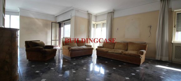 3 bedrooms Apartment in Rome, Italy No. 318317 3