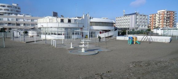 1200m² Commercial property in Comacchio, Italy No. 297240 16