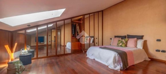 4 bedrooms Villa in Marcon, Italy No. 362527 3