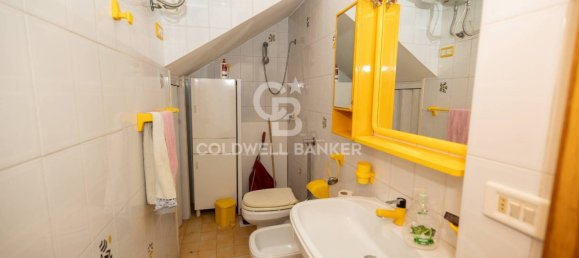 4 bedrooms House in Acate, Italy No. 350863 10