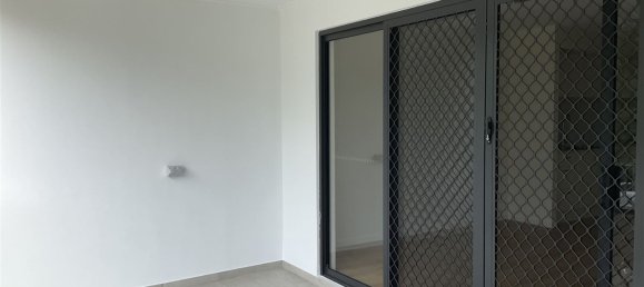 3 Schlafzimmer Stadthaus in Ripley, Australia, Nr. 261 4