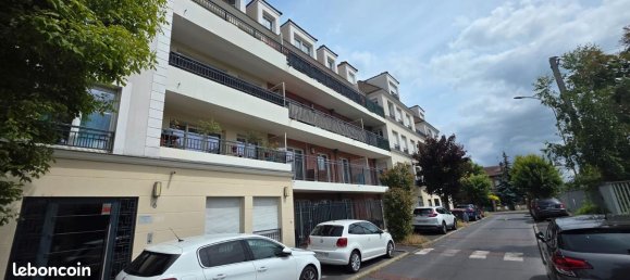 Apartamento de 3 dormitorios en Saint-Leu-la-Foret, France No. 325435 12