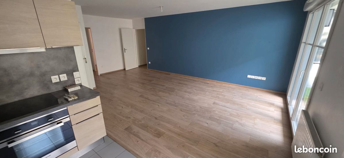 Apartamento de 3 dormitorios en Saint-Leu-la-Foret, France No. 325435