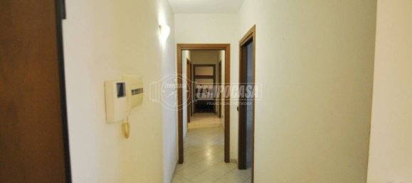 2 bedrooms Apartment in Cesate, Italy No. 126231 18