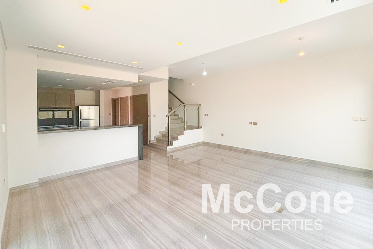 4 bedrooms Villa in DAMAC Hills (Akoya by DAMAC), UAE No. 34535