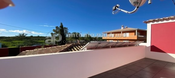 Дом с 4 спальнями в Азиньял, Португалия № 136163 39