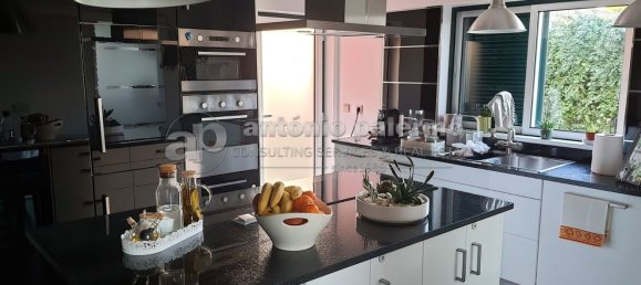 Дом с 4 спальнями в Азиньял, Португалия № 136163 13