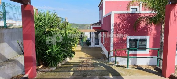 Дом с 4 спальнями в Азиньял, Португалия № 136163 5