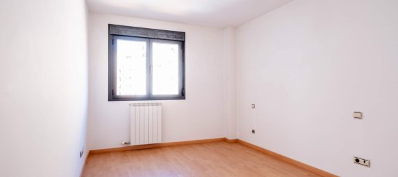 3 bedrooms Apartment in Zaragoza, Spain No. 144889 25