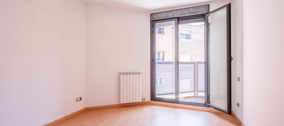 3 bedrooms Apartment in Zaragoza, Spain No. 144889 10