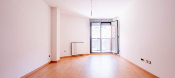 3 bedrooms Apartment in Zaragoza, Spain No. 144889 6