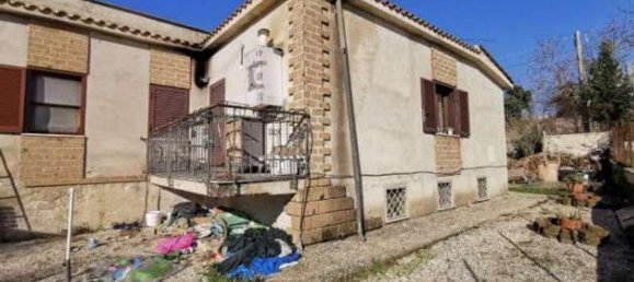 7 rooms Apartment in Civita Castellana, Italy No. 205882 10