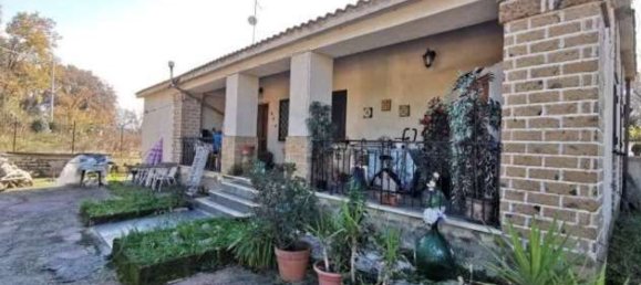 7 rooms Apartment in Civita Castellana, Italy No. 205882 11