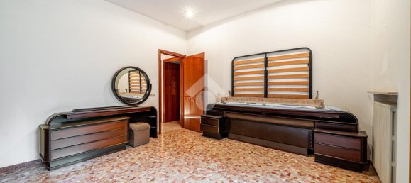 4 bedrooms House in Novellara, Italy No. 257860 35