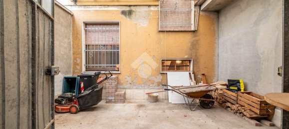 4 bedrooms House in Novellara, Italy No. 257860 41