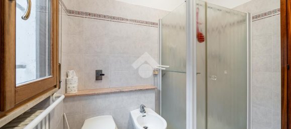 4 bedrooms House in Novellara, Italy No. 257860 18