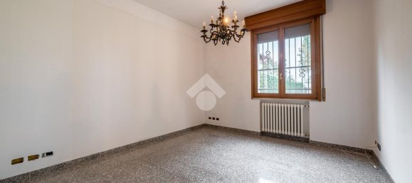 4 bedrooms House in Novellara, Italy No. 257860 19