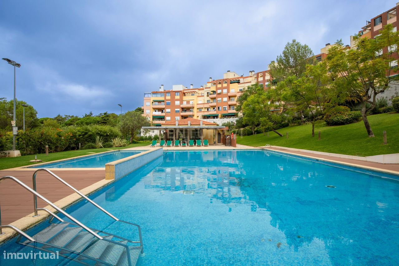 3 bedrooms Apartment in Cascais, Portugal No. 121031