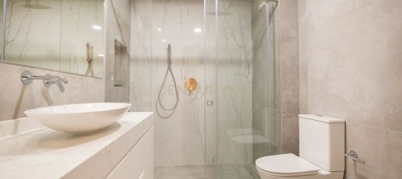 3 bedrooms Apartment in Cascais, Portugal No. 121031 13