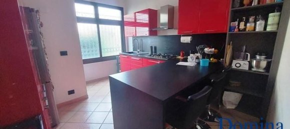 4 rooms Apartment in Massa, Italy No. 192957 3