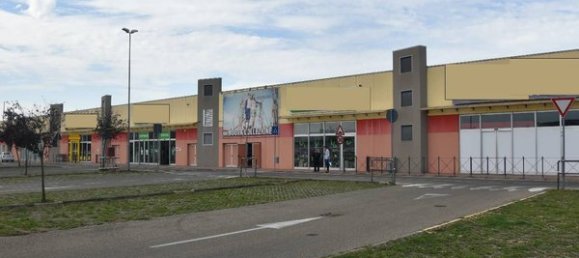 7-salle Propriété commerciale à Voghera, Italy No. 172161 5