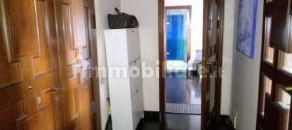 4 bedrooms Apartment in Modena, Italy No. 95977 7