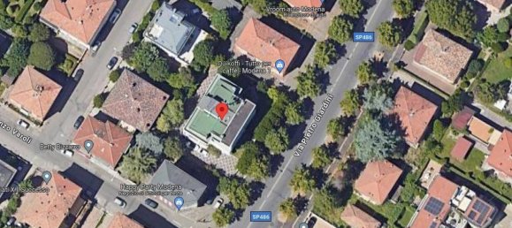 4 bedrooms Apartment in Modena, Italy No. 95977 10