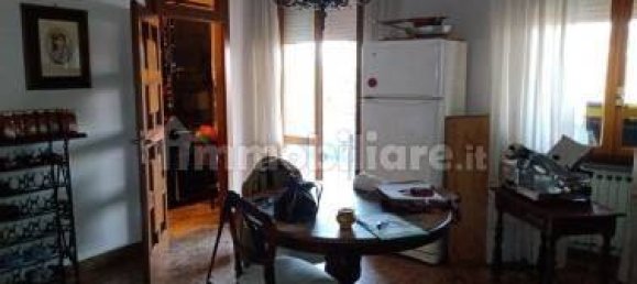 4 bedrooms Apartment in Modena, Italy No. 95977 4