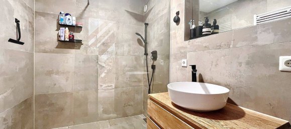 2 chambres Duplex à Stuttgart, Germany No. 240349 9