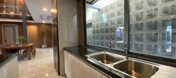 5 chambres house à vendre à Pattaya, Chonburi, Eastern Thailand, Thailand № 86563 12