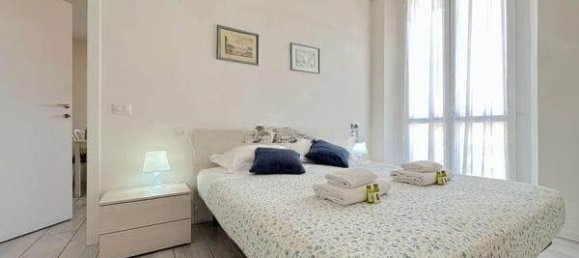 6 rooms Penthouse in Florence, Italy No. 147768 2