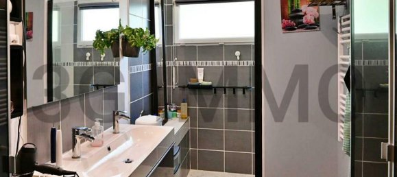 5 bedrooms Villa in Marseille, France No. 203496 11