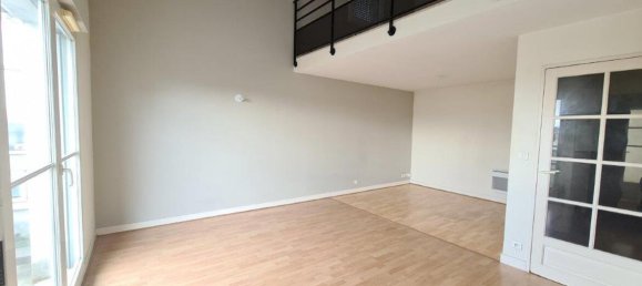 Dúplex de 1 dormitorio en Tours, France No. 42616 8