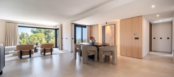 5 bedrooms Villa in Mijas, Spain No. 217844 3