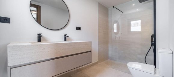 5 bedrooms Villa in Mijas, Spain No. 217844 34