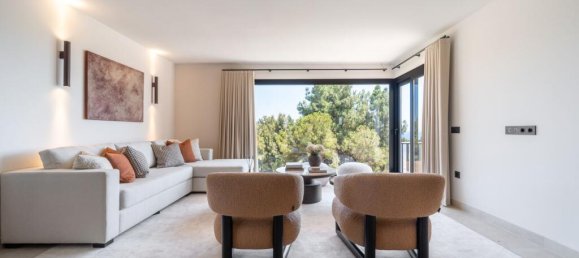 5 bedrooms Villa in Mijas, Spain No. 217844 4