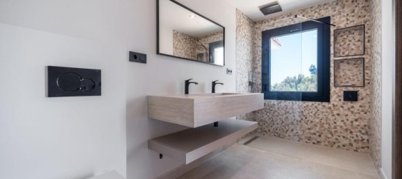 5 bedrooms Villa in Mijas, Spain No. 217844 14