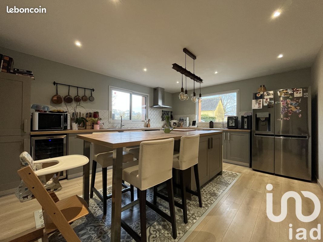 4 bedrooms House in Feins, France No. 203540