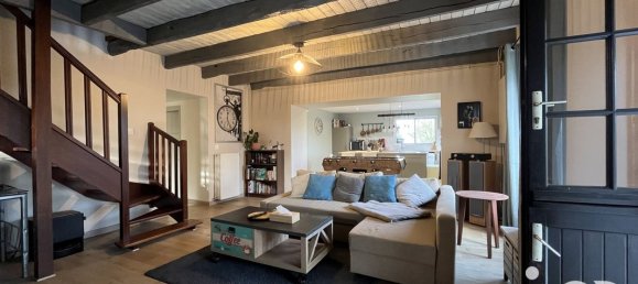 4 bedrooms House in Feins, France No. 203540 5