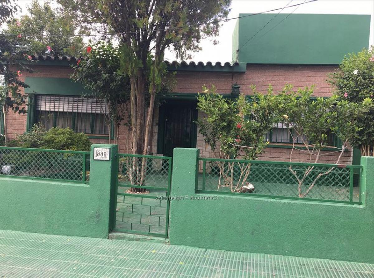 3 bedrooms House in Canelones, Uruguay No. 4412